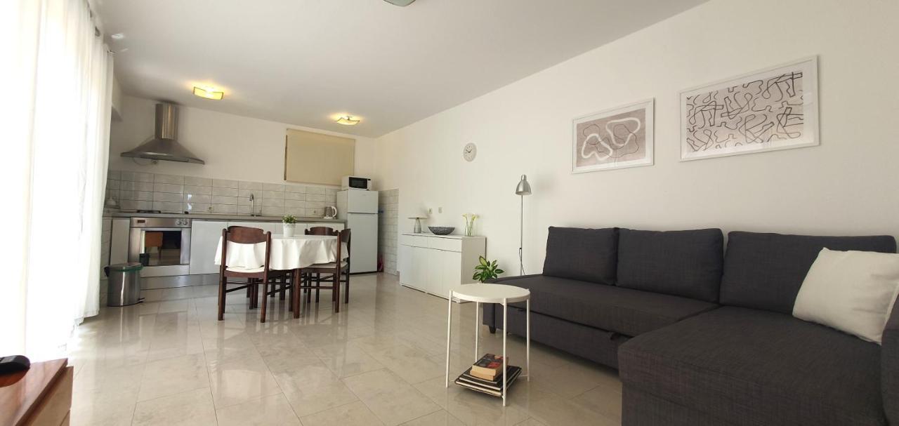 Apartment Brgacelj Kali Εξωτερικό φωτογραφία